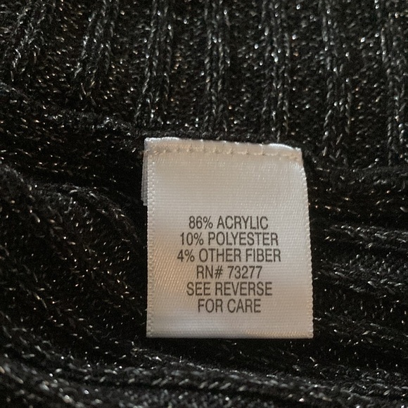 Dana Buchman large top black metallic threads sleeveless - Picture 12 of 12